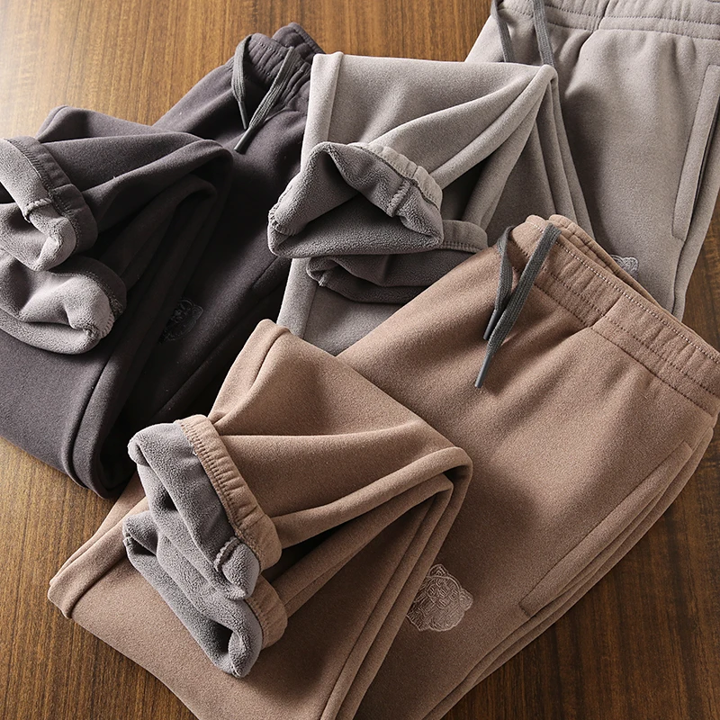 Thickened! Not Bulky! Men's Autumn Winter Fleece Lined Slim Fit Trousers Casual Pants Tiger Head Velvet Sweatpants
Thickened! Not Bulky! Men's Autumn Winter Fleece Lined Slim Fit Trousers Casual Pants Tiger Head Velvet Sweatpants