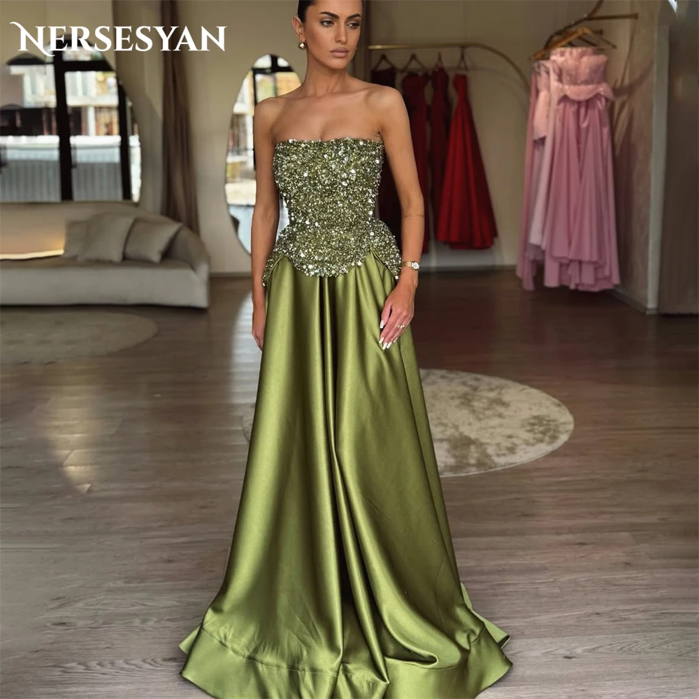 Nersesyan Olive Green Glitter Lace Prom Dresses Off Shoulder Sequins Sleeveless Ball Gowns Backless Formal Dress 2025 Customized
Nersesyan Olive Green Glitter Lace Prom Dresses Off Shoulder Sequins Sleeveless Ball Gowns Backless Formal Dress 2025 Customized