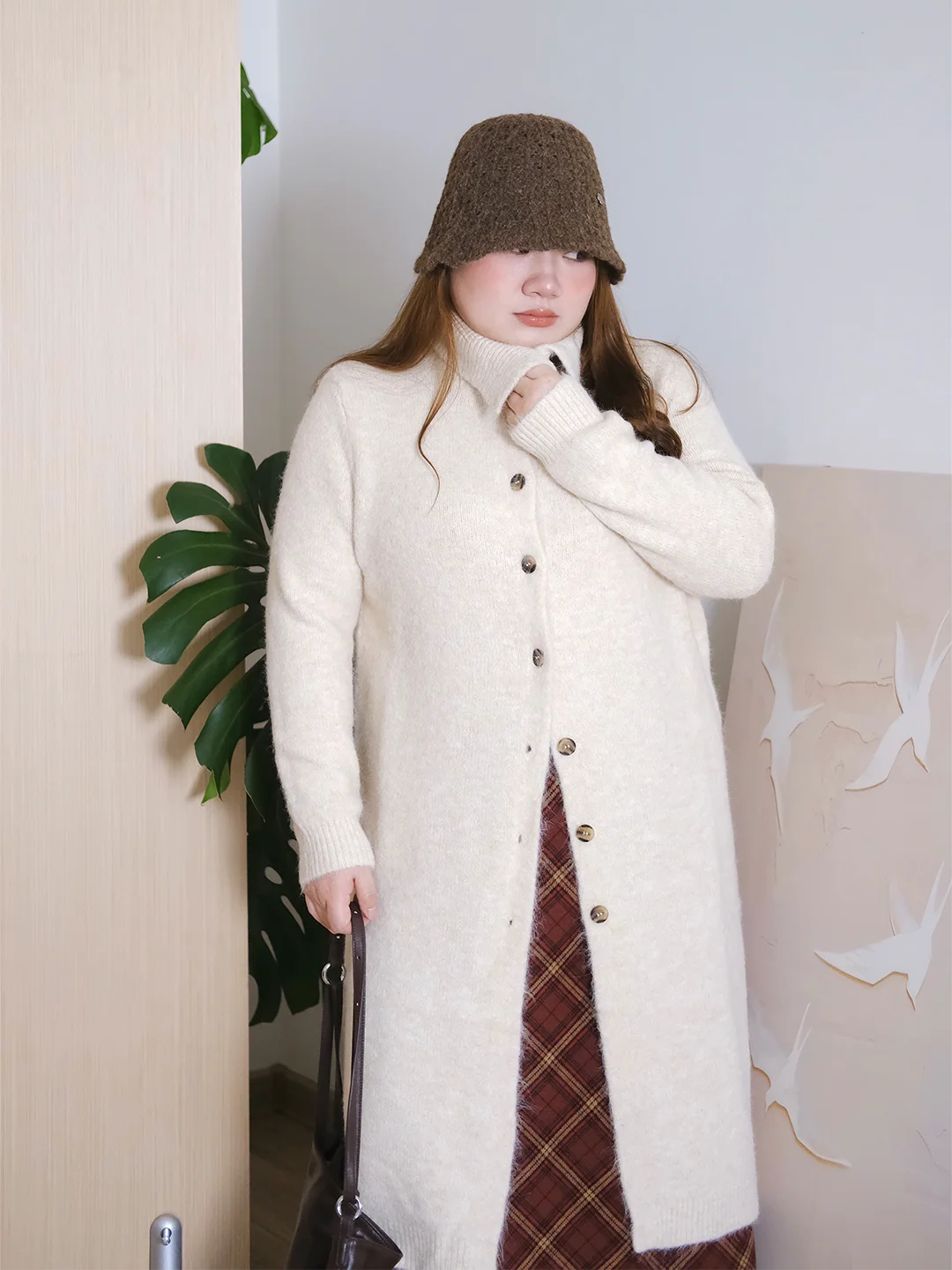 Zooobaby020 Корейский простой длинный вязаный открытый кардиган с высоким воротником, женская верхняя одежда для похудения, повседневная полиэстеровая одежда с высокой талией...
Zooobaby020 Корейский простой длинный вязаный открытый кардиган с высоким воротником, женская верхняя одежда для похудения, повседневная полиэстеровая одежда с высокой талией...