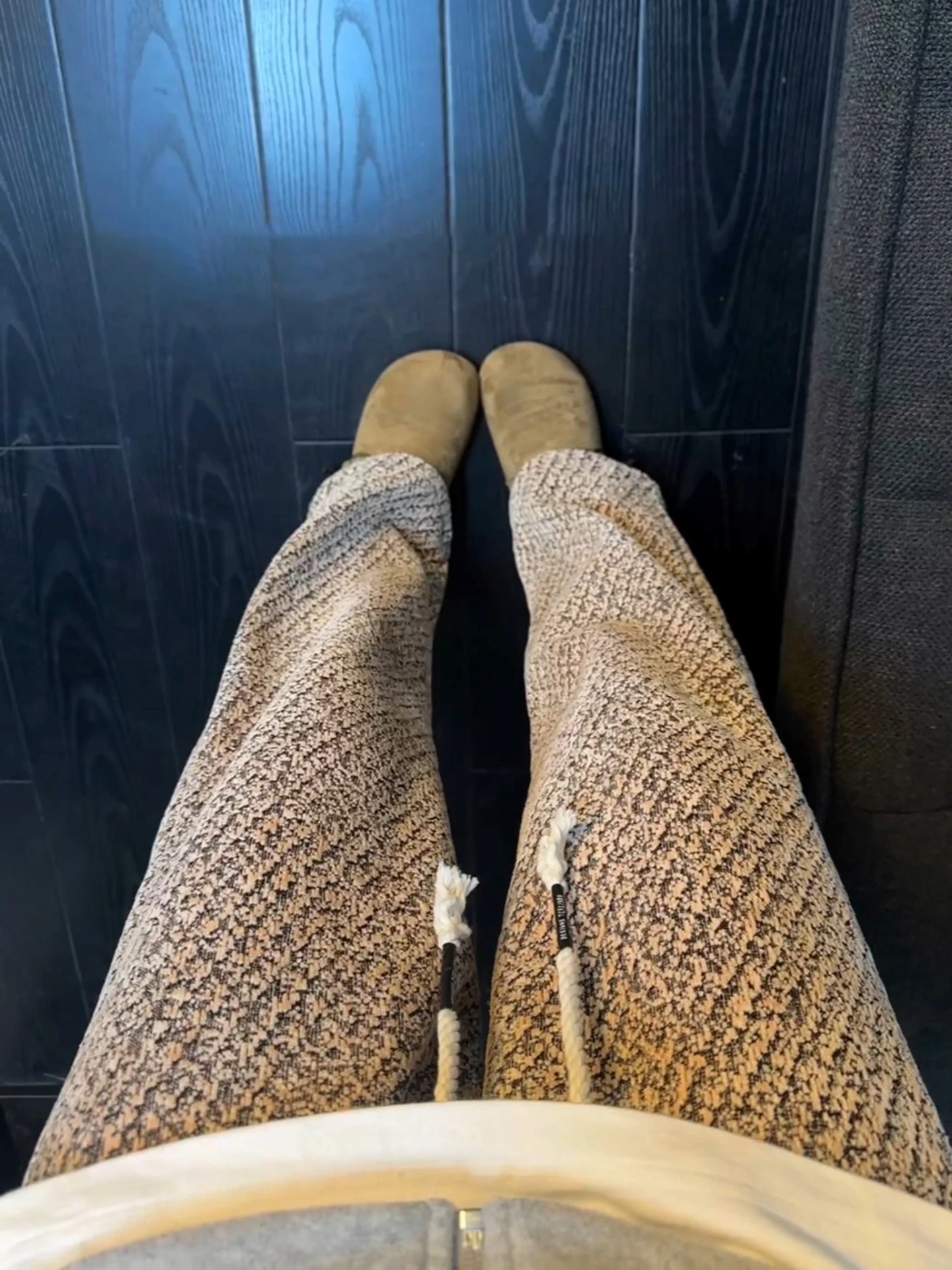 American Sle Fce Lined Knitted Brown Casual Pants Men's Winter Straight Leg Pants Comfortable Loose Fit Leisure Trousers
American Sle Fce Lined Knitted Brown Casual Pants Men's Winter Straight Leg Pants Comfortable Loose Fit Leisure Trousers