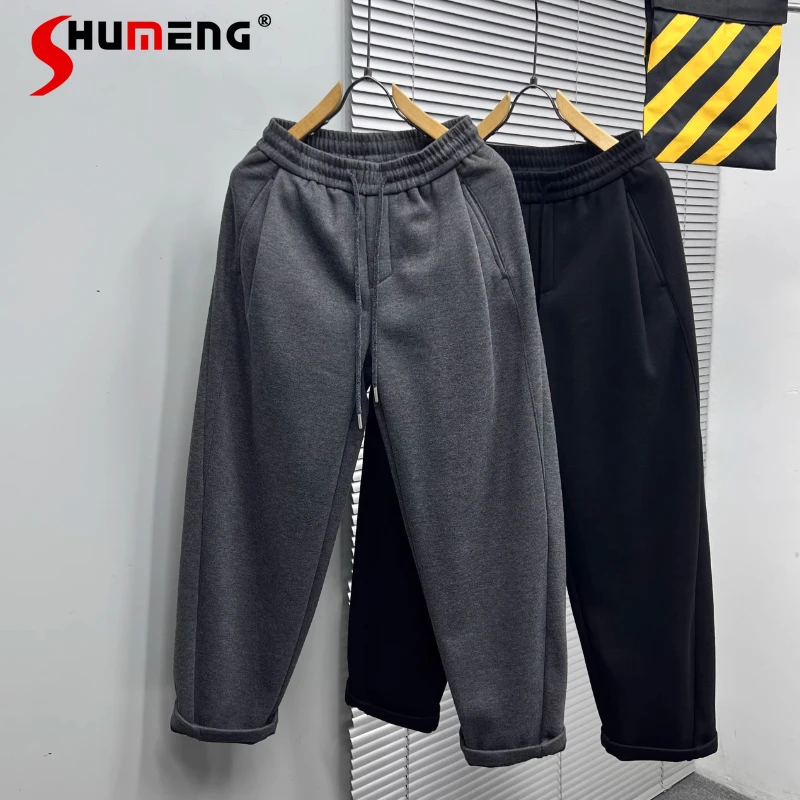 Мужские зимние новые утолщенные простые брюки в стиле ретро 2025 года, свободные удобные брюки, модные прямые однотонные длинные брюки на флисовой подкладке
Мужские зимние новые утолщенные простые брюки в стиле ретро 2025 года, свободные удобные брюки, модные прямые однотонные длинные брюки на флисовой подкладке