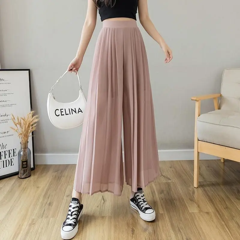 MODX Lightweight chiffon pleated wide leg pants for women in summer, high waisted, slim and loose fitting cropped pants
MODX Lightweight chiffon pleated wide leg pants for women in summer, high waisted, slim and loose fitting cropped pants
