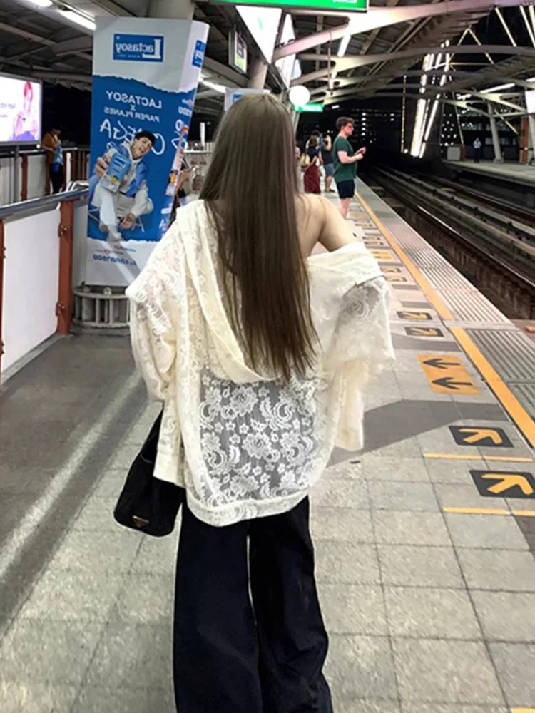 Sun Protection Lace Hooded Light Weight Open Cardigan Women's Style Korean Loose Fit Long Sleeve Knitted Sweater for Summer
Sun Protection Lace Hooded Light Weight Open Cardigan Women's Style Korean Loose Fit Long Sleeve Knitted Sweater for Summer