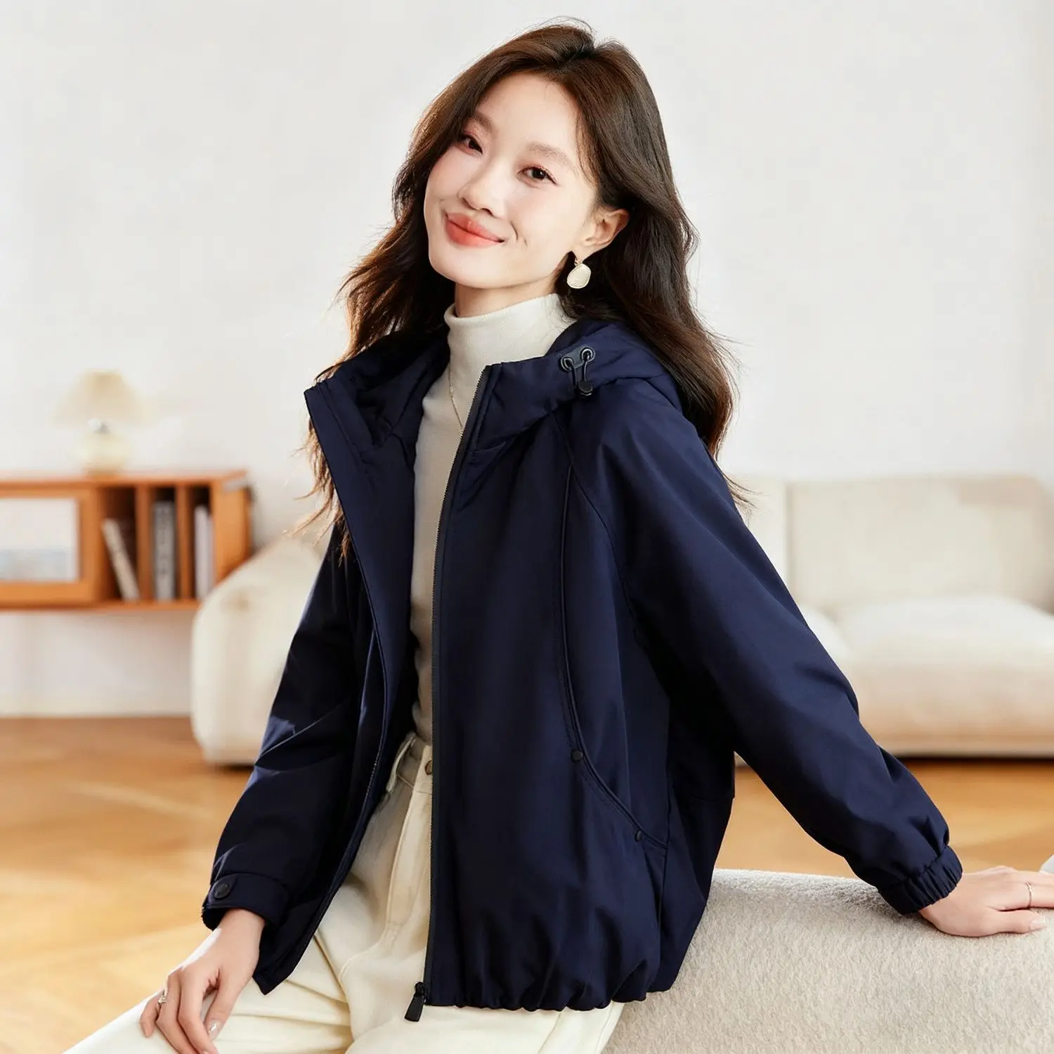 Navy Blue Cotton Jacket Women's Short Style 2025 Winter New Zipper Hooded Casual Thick Cotton Jacket Top
Navy Blue Cotton Jacket Women's Short Style 2025 Winter New Zipper Hooded Casual Thick Cotton Jacket Top