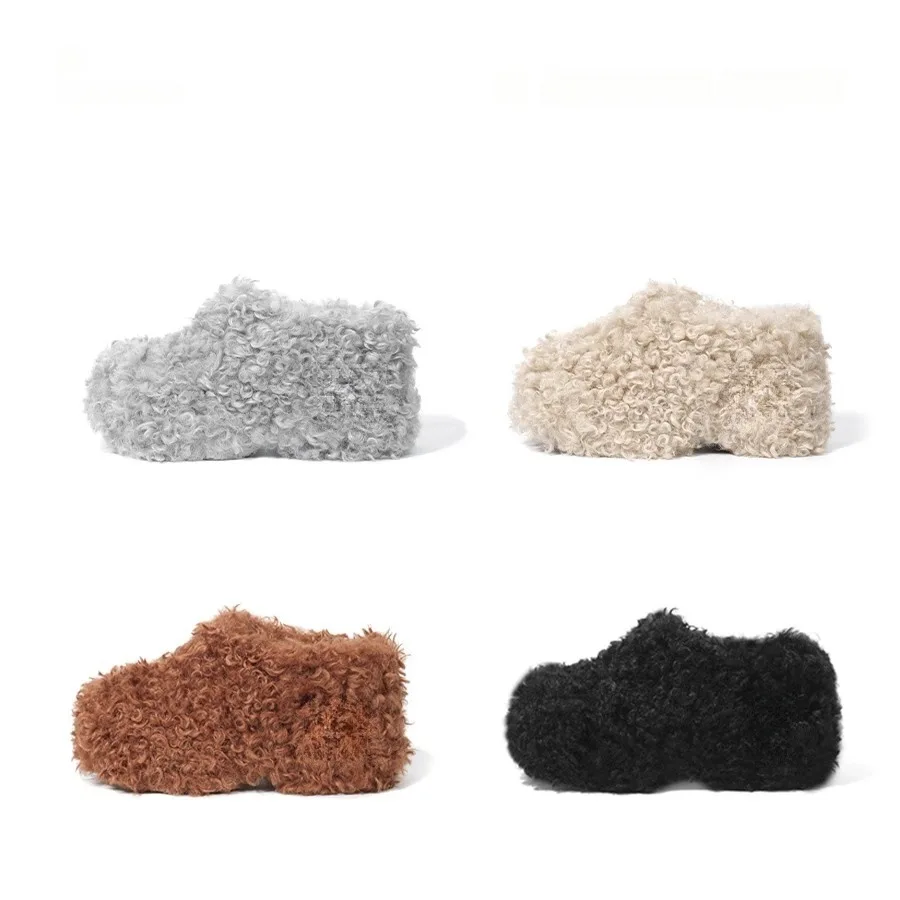 Autumn Winter Thick Bottom High Heel Slippers Animal Series Faux Fur Wrap around Head Slip on Slippers Comfortable Sensation
Autumn Winter Thick Bottom High Heel Slippers Animal Series Faux Fur Wrap around Head Slip on Slippers Comfortable Sensation