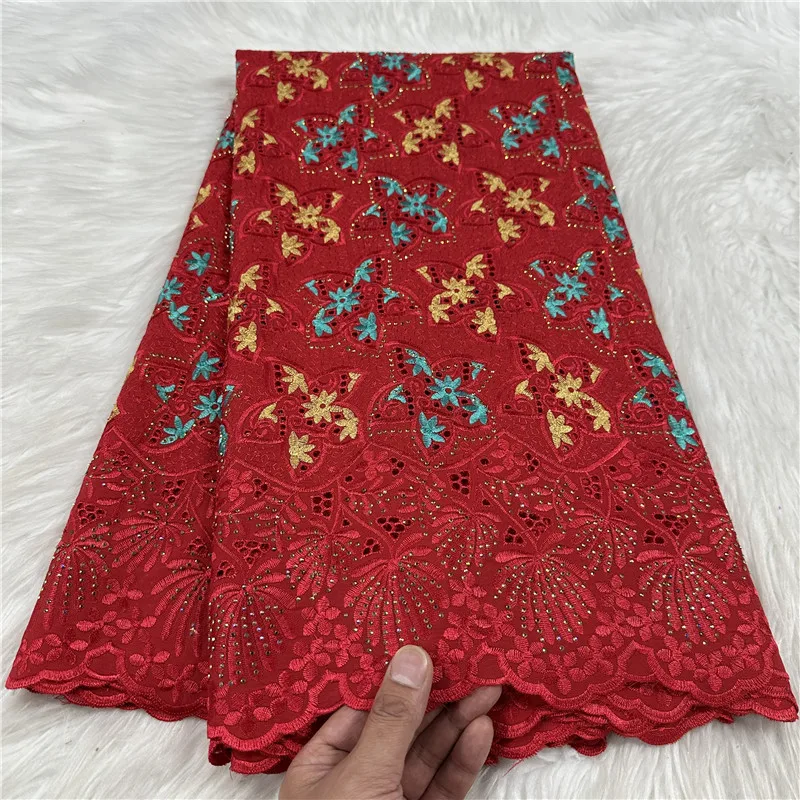 5 ярдов африканская швейцарская вуаль кружевная ткань с вышивкой высокого качества с сухими камнями 100% хлопок в Дубае стиль для свадьбы 18L163001
5 ярдов африканская швейцарская вуаль кружевная ткань с вышивкой высокого качества с сухими камнями 100% хлопок в Дубае стиль для свадьбы 18L163001