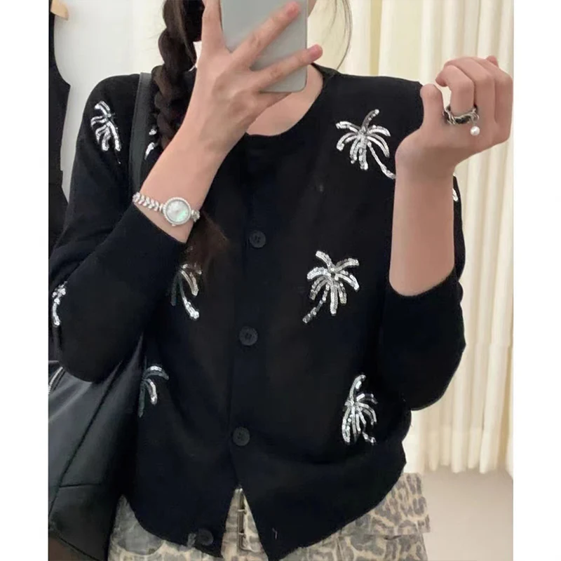 Women Clothing Sequined Sweater Autumn Button Knitted Cardigan Solid Casual Loose Knitwear Fashion All-match Elegant Tops
Women Clothing Sequined Sweater Autumn Button Knitted Cardigan Solid Casual Loose Knitwear Fashion All-match Elegant Tops