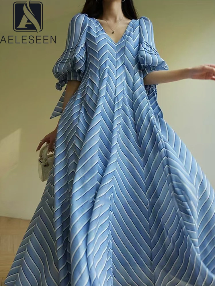 AELESEEN Fashion Designer Loose Dress Women Spring Summer Puff Sleeve Blue Geometric Printed Bow Casual Party Holiday
AELESEEN Fashion Designer Loose Dress Women Spring Summer Puff Sleeve Blue Geometric Printed Bow Casual Party Holiday