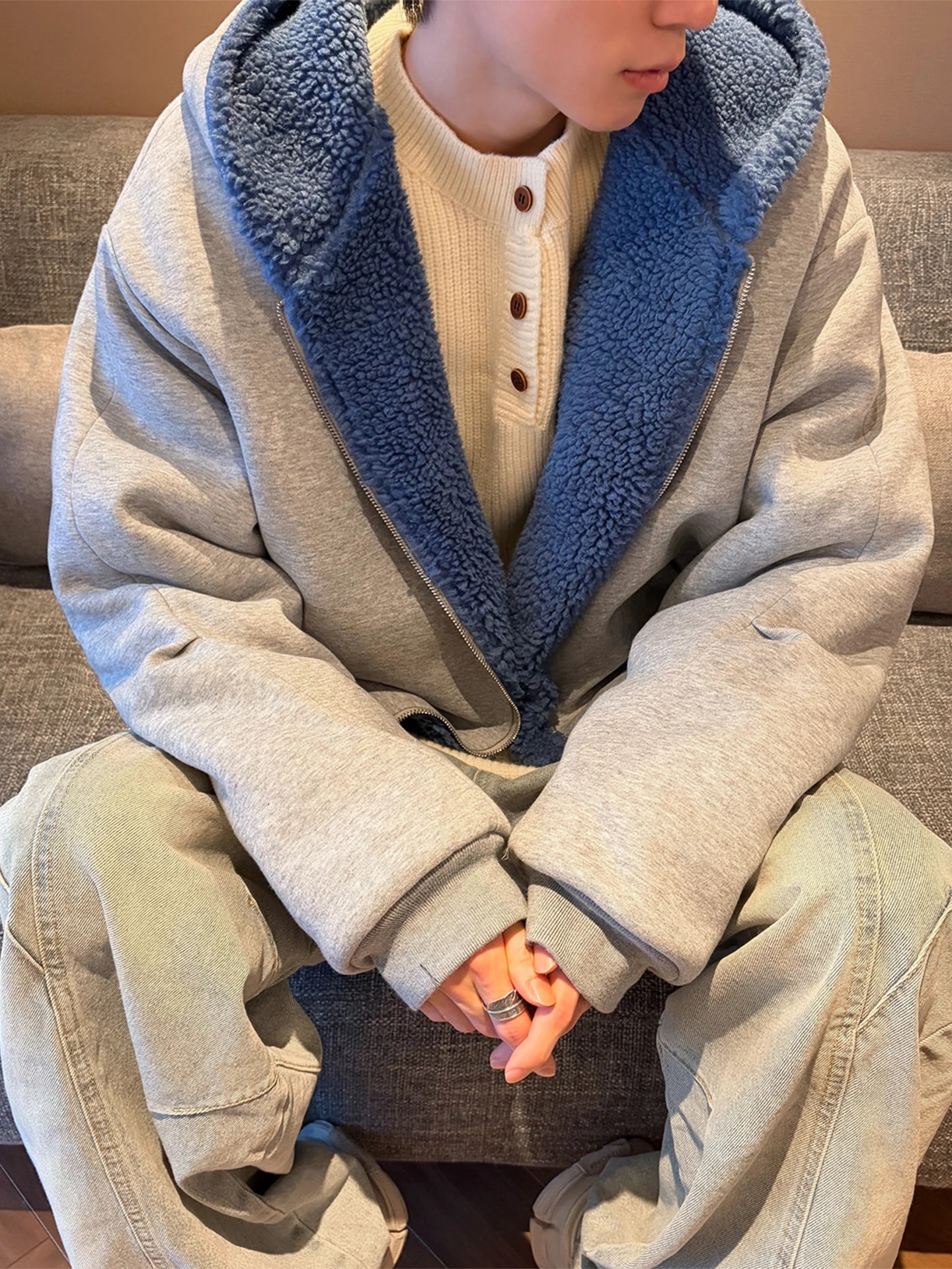 Warm Lamb Fur Hooded Cotton Jaet Men's Winter New Sle Anti-Cold Loose Pure Color Cotton Coat Youth ular Casual Wear
Warm Lamb Fur Hooded Cotton Jaet Men's Winter New Sle Anti-Cold Loose Pure Color Cotton Coat Youth ular Casual Wear