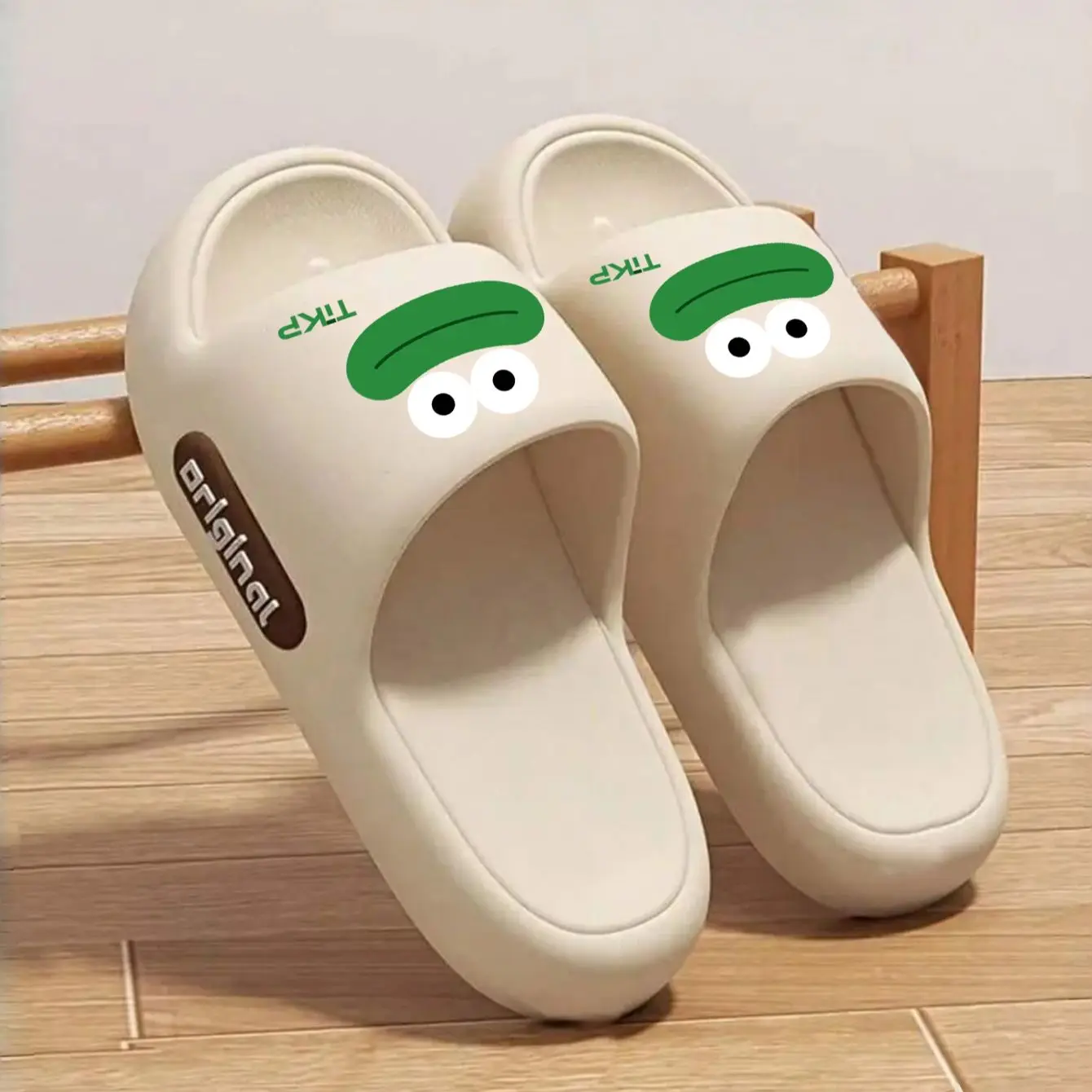 Летние мужские тапочки Eva инновационного дизайна, мягкие и легкие домашние тапочки, подходящие для отдыха в помещении и на открытом воздухе.
Летние мужские тапочки Eva инновационного дизайна, мягкие и легкие домашние тапочки, подходящие для отдыха в помещении и на открытом воздухе.