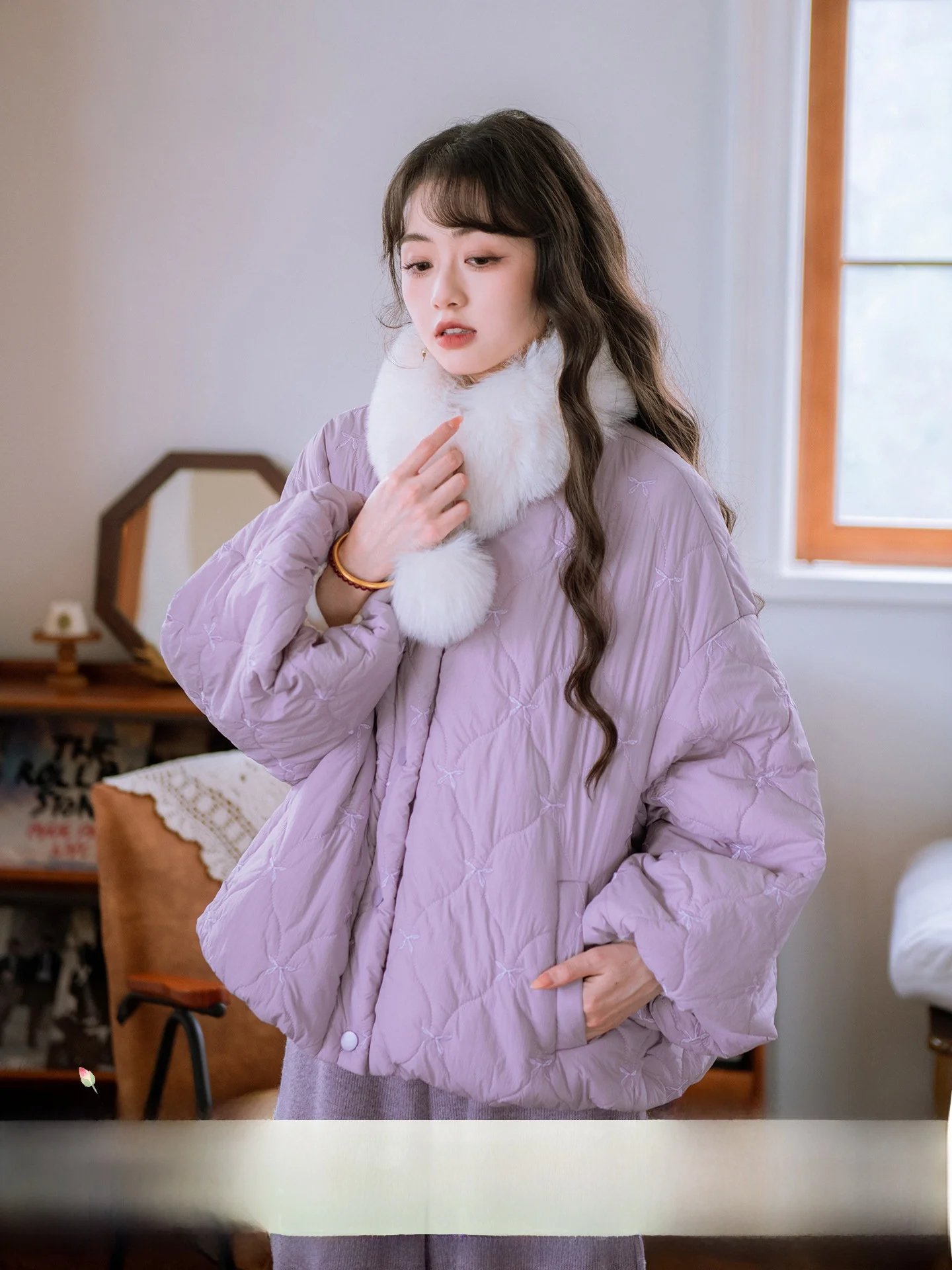 South Wind Valley Women's Embroidered Windproof Cotton Jacket with Wide Leg Pants Knot Design Thickened Nylon Fabric
South Wind Valley Women's Embroidered Windproof Cotton Jacket with Wide Leg Pants Knot Design Thickened Nylon Fabric