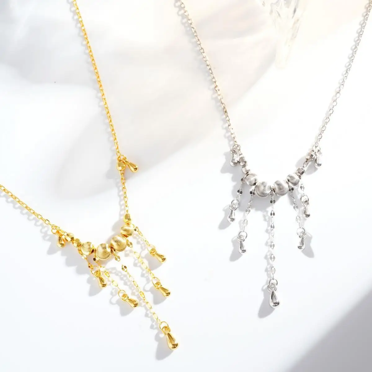 PT950 platinum beaded necklace for women, cat-eye polished collar chain with drop pendant
PT950 platinum beaded necklace for women, cat-eye polished collar chain with drop pendant