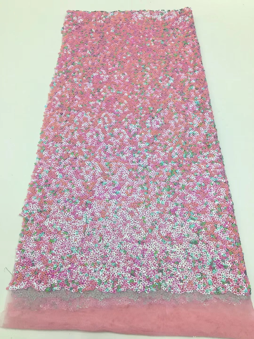 High Quality African Lace Fabric 2024 French Net Sequins Fabric Sewing Embroidered Lace Tulle Nigerian Lace Fabric 5Yards XX5879
High Quality African Lace Fabric 2024 French Net Sequins Fabric Sewing Embroidered Lace Tulle Nigerian Lace Fabric 5Yards XX5879
