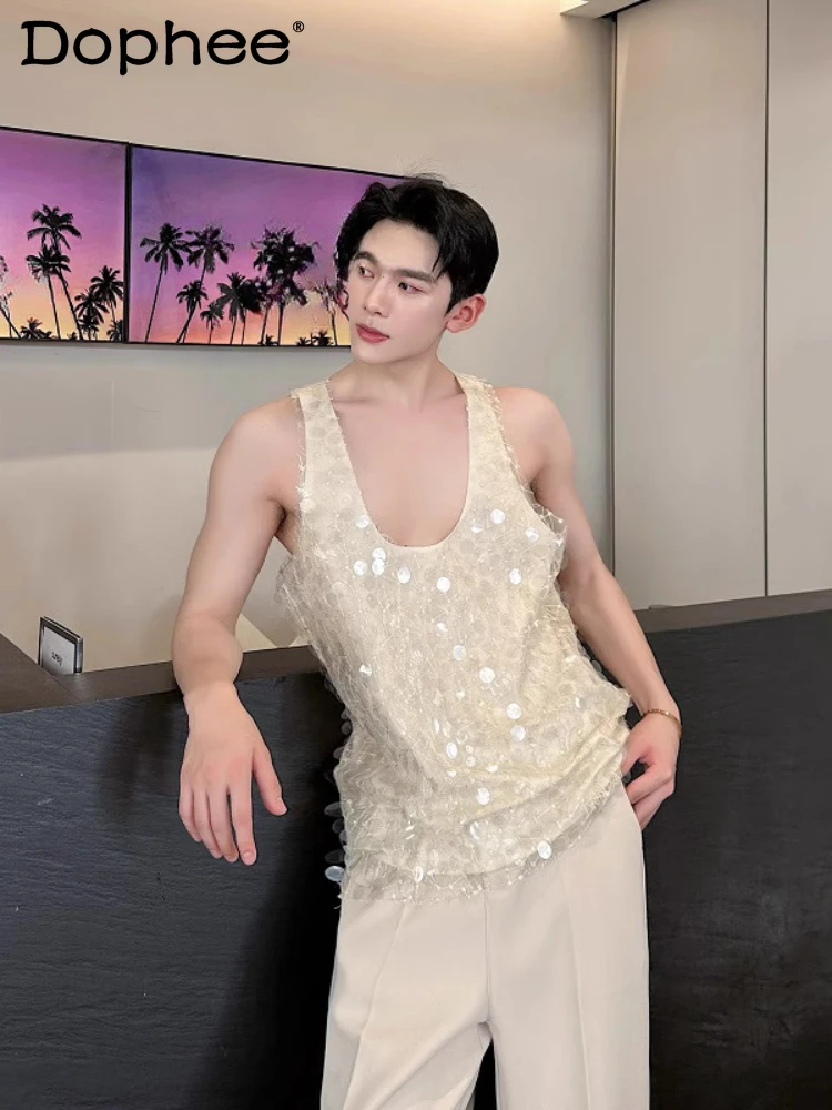 Men's 2025 Summer New Blingbling Sequined Embroidered Chic Tank Tops Double-layer Splicing Vests Men's Niche Design Fashion Tops
Men's 2025 Summer New Blingbling Sequined Embroidered Chic Tank Tops Double-layer Splicing Vests Men's Niche Design Fashion Tops