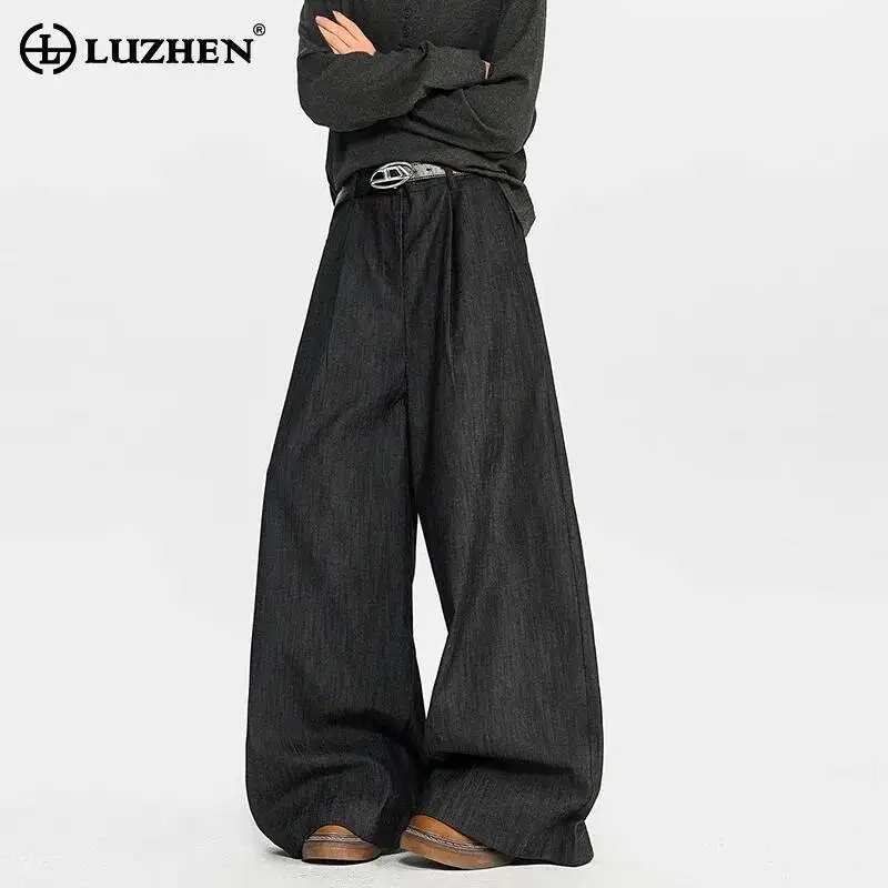 LUZHEN 2026 New Fashion Original Pleated Design Loose Wide Leg Casual Pants Men's Solid Color Handsome Straight Trousers JY7015
LUZHEN 2026 New Fashion Original Pleated Design Loose Wide Leg Casual Pants Men's Solid Color Handsome Straight Trousers JY7015