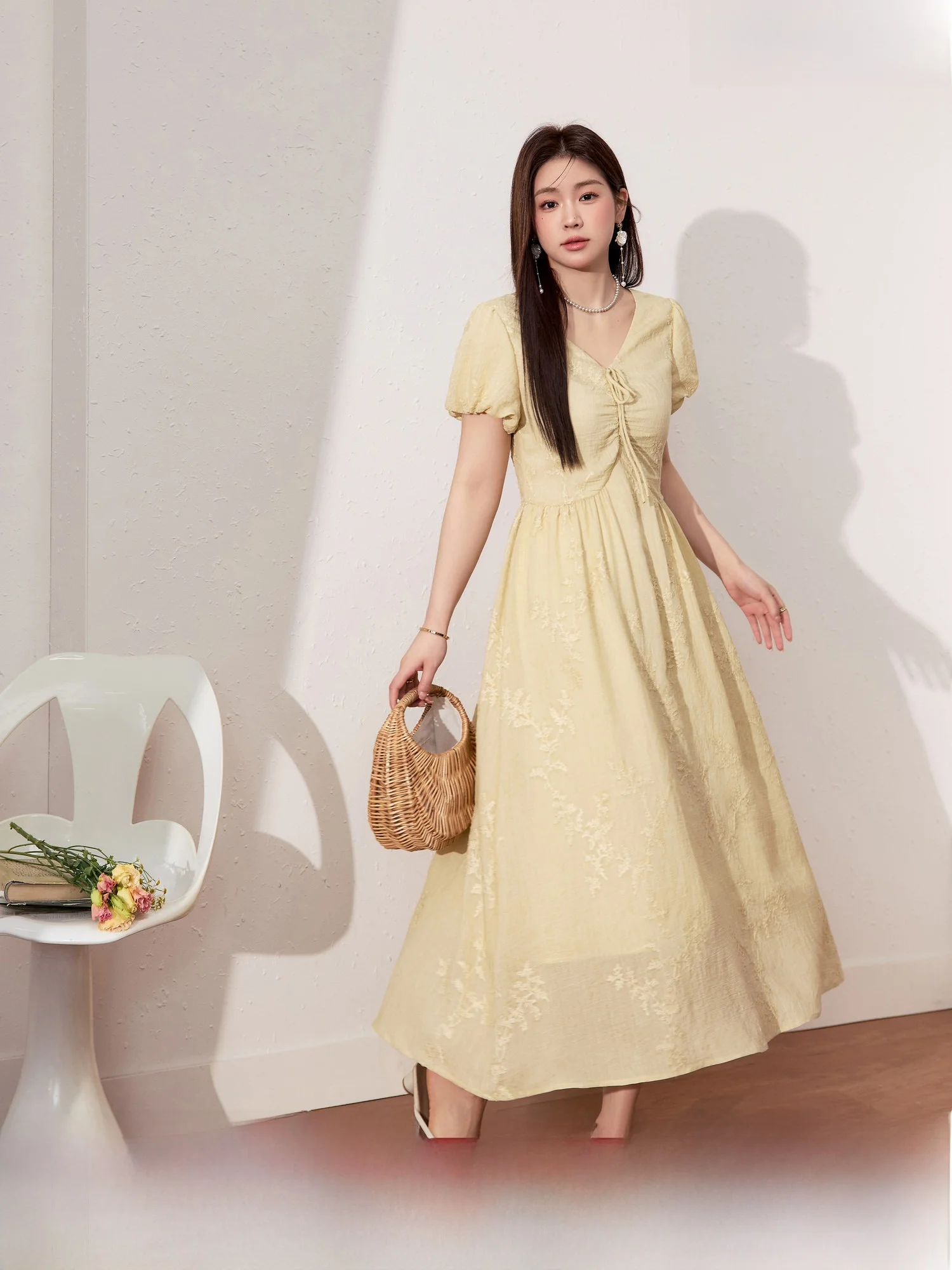 Blue Language Large Size Women's Summer Vacation Style Embroidered Dress Slimming Waist Cinched Beautiful Long Skirt
Blue Language Large Size Women's Summer Vacation Style Embroidered Dress Slimming Waist Cinched Beautiful Long Skirt