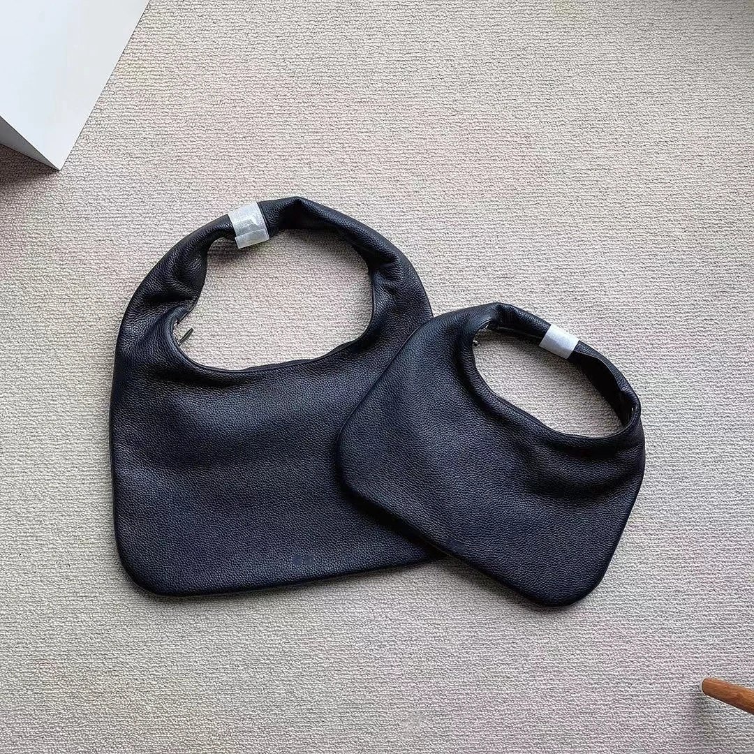 2022 New First Layer Cowhide Leather Ladies Shoulder Bag Underarm Half Moon Bag Women
2022 New First Layer Cowhide Leather Ladies Shoulder Bag Underarm Half Moon Bag Women