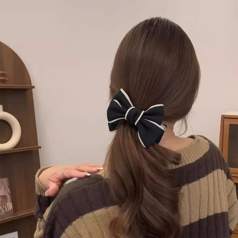 Women's Hair Clip Bow Fashionable Trendy Harajuku Kawaii Cute Girl Funny Clip Elegant Simple Versatile Sweet Hair Accessory Gift
Women's Hair Clip Bow Fashionable Trendy Harajuku Kawaii Cute Girl Funny Clip Elegant Simple Versatile Sweet Hair Accessory Gift