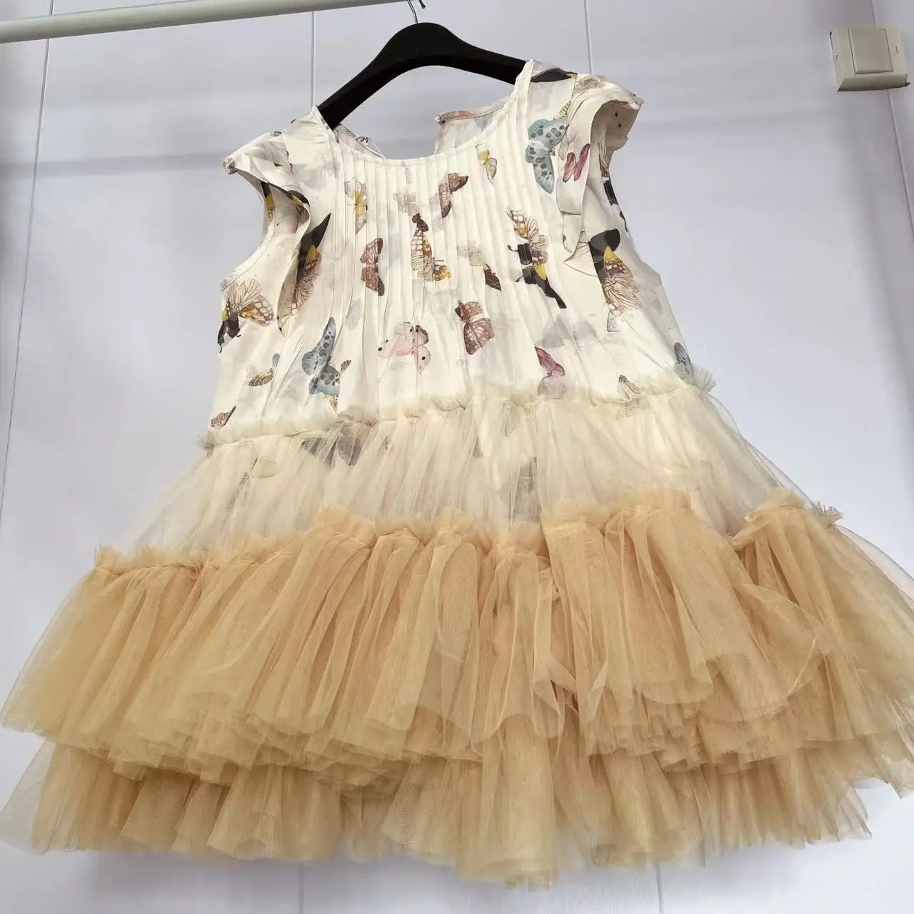 Chic Butterfly Printed Mesh Patchwork Multi-Layers Ruffles Dress A-Line Gauze Spliced Pleated Tank Dress Ruched Skirt Vestido
Chic Butterfly Printed Mesh Patchwork Multi-Layers Ruffles Dress A-Line Gauze Spliced Pleated Tank Dress Ruched Skirt Vestido