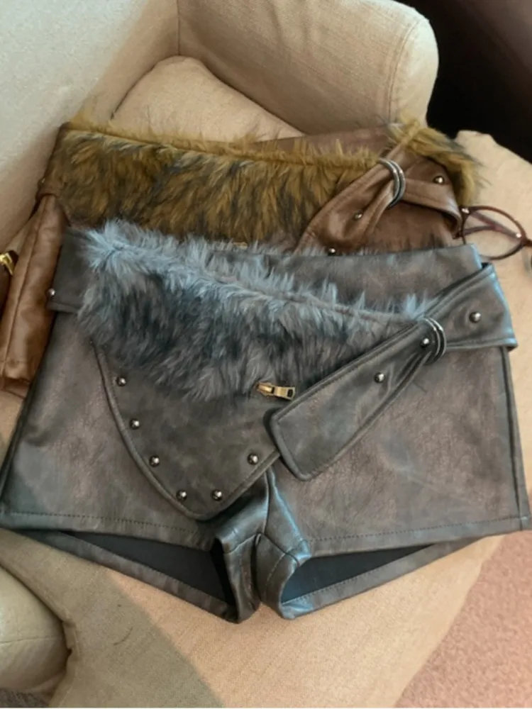 Grey Retro PU Leather Short Pants Women's High Waist Slimming A-Line Hot Pants Autumn Winter New Style Sexy Bootcut Trousers
Grey Retro PU Leather Short Pants Women's High Waist Slimming A-Line Hot Pants Autumn Winter New Style Sexy Bootcut Trousers
