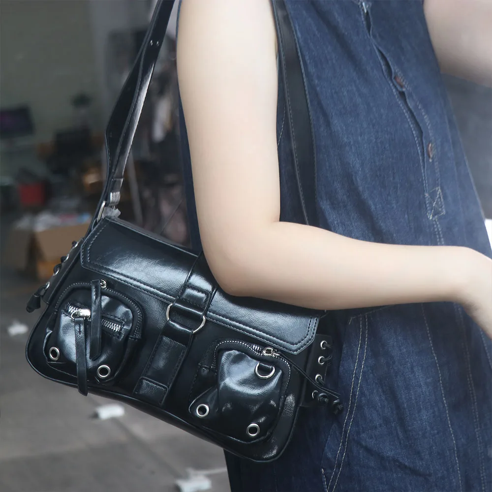 Temperament Y2K PU Crossbody Bag Gothic Harajuku Leather Handbag Wallet Pocket Underarm Shoulder Bag Portable
Temperament Y2K PU Crossbody Bag Gothic Harajuku Leather Handbag Wallet Pocket Underarm Shoulder Bag Portable