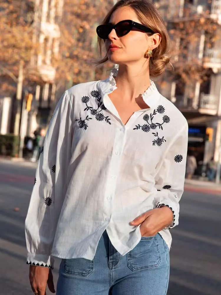 Women Summer Shirts Blouses Tops 2025 Vintage Floral Embroidery Stand Female Street Loose Top Clothing
Women Summer Shirts Blouses Tops 2025 Vintage Floral Embroidery Stand Female Street Loose Top Clothing
