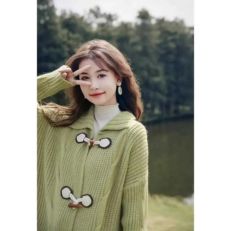 Women Clothing Autumn Winter Simplicity Button Solid Color Knitting Young Style Sweet Women Loose Temperament Sweater Cardigan
Women Clothing Autumn Winter Simplicity Button Solid Color Knitting Young Style Sweet Women Loose Temperament Sweater Cardigan
