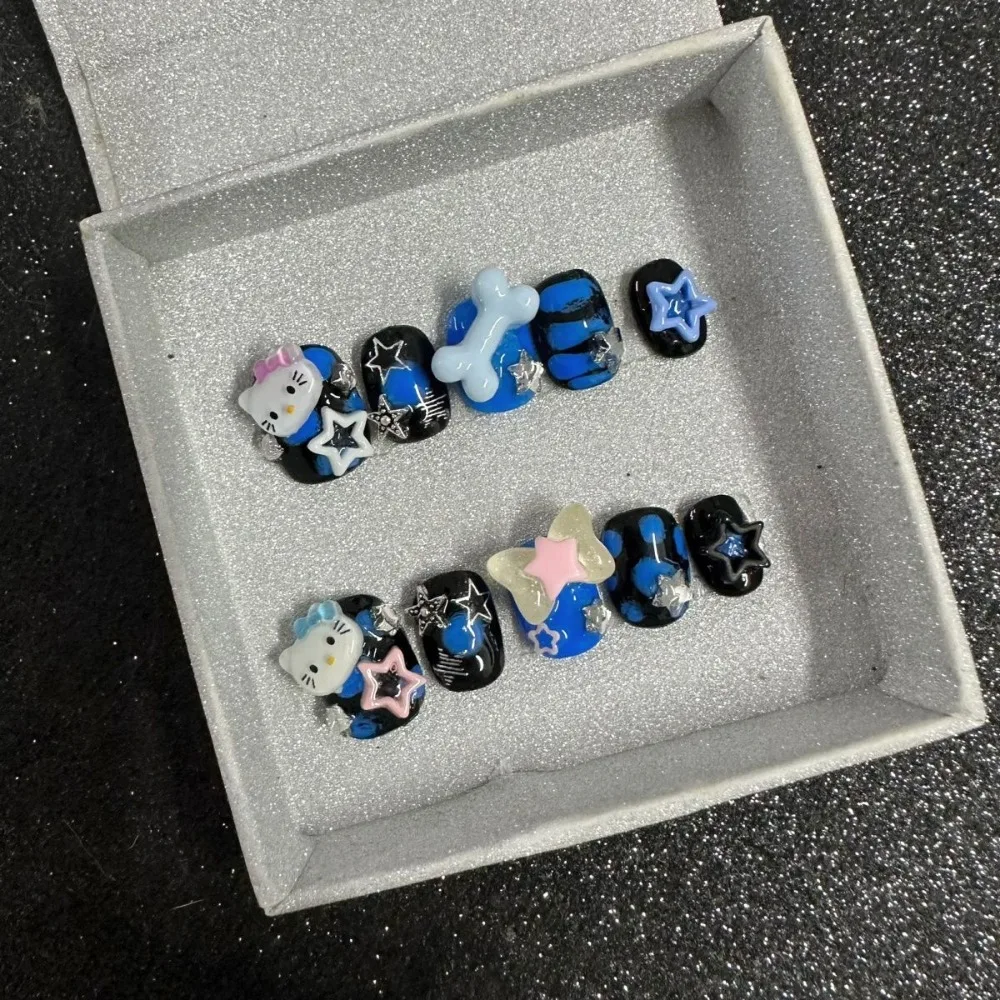 Hello Kitty Press-on Nails, милый мультяшный съемный короткий стиль, доспехи, модная индивидуальность, чистая ручная работа, подарок для маникюра Y2k
Hello Kitty Press-on Nails, милый мультяшный съемный короткий стиль, доспехи, модная индивидуальность, чистая ручная работа, подарок для маникюра Y2k