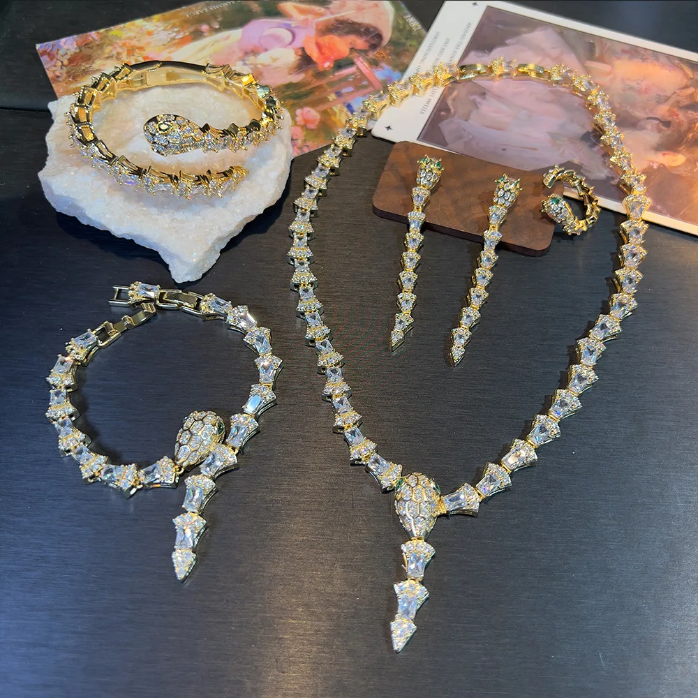 New Unique Luxury Zircon Necklace Bracelet Earring Ring Four Piece Set Fashion Women Jewelry Set Dress Banquet Accessories
New Unique Luxury Zircon Necklace Bracelet Earring Ring Four Piece Set Fashion Women Jewelry Set Dress Banquet Accessories