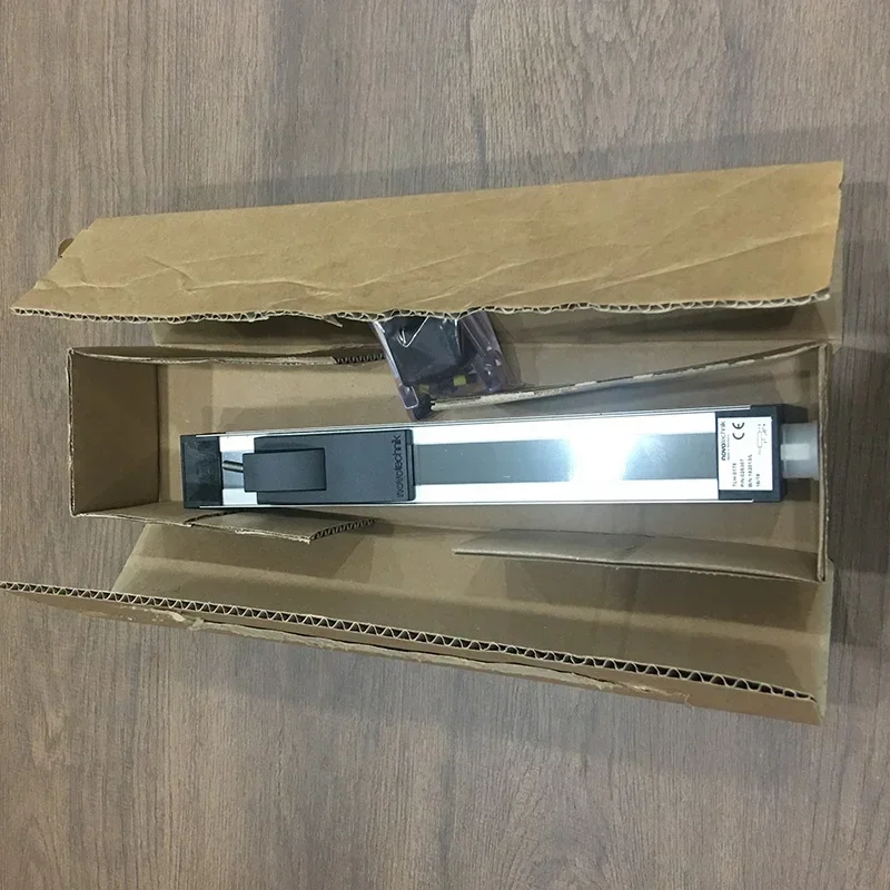 Novotechnik TLH-0450 Электронная линейка Датчик смещения Оригинальный Новый Сделано в Германии для точной измерения
Novotechnik TLH-0450 Электронная линейка Датчик смещения Оригинальный Новый Сделано в Германии для точной измерения