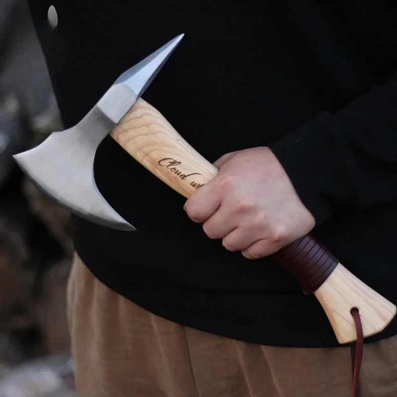 Multifunctional Eagle Nail Axe, Forged Outdoor Chopping Wood, Bone-breaking and Ice-breaking Household Portable Small Axe
Multifunctional Eagle Nail Axe, Forged Outdoor Chopping Wood, Bone-breaking and Ice-breaking Household Portable Small Axe