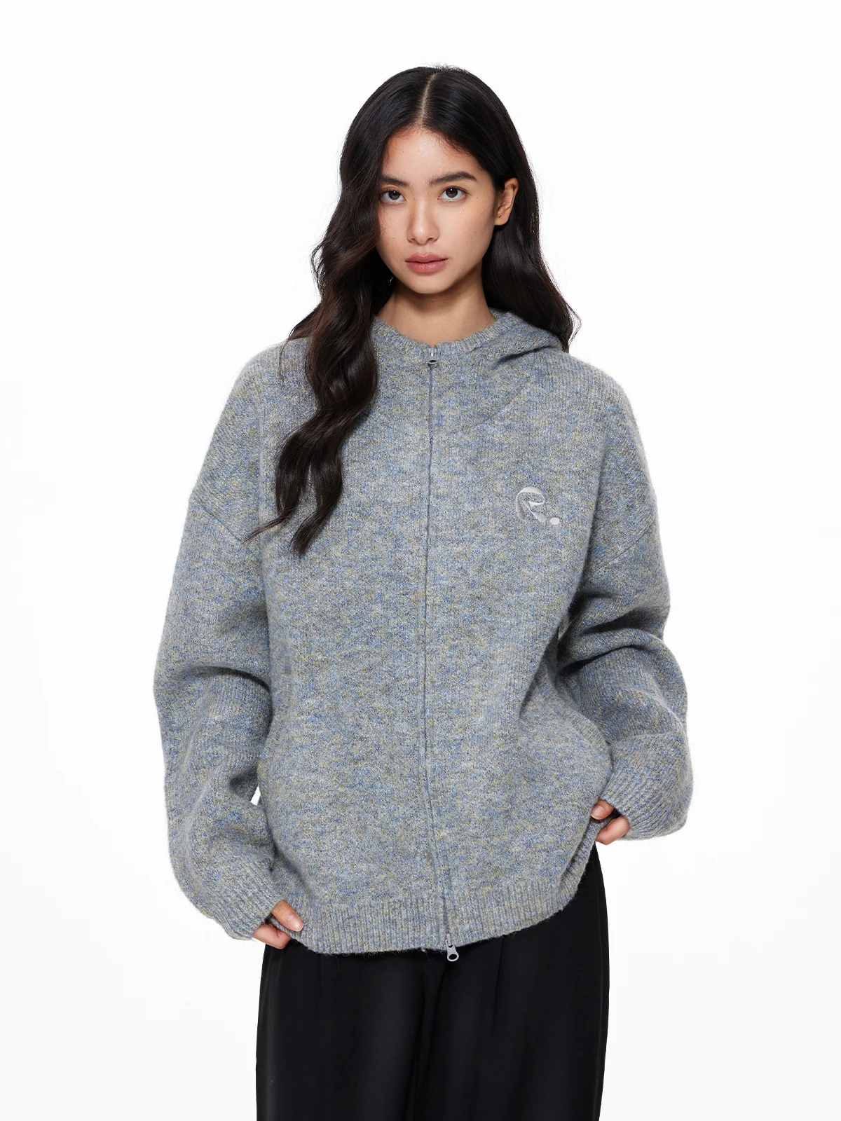 Базовый вязаный свободный свитер UnderStr для осени и зимы, открытый кардиган, модный повседневный стиль, женская премиальная вязаная одежда
Базовый вязаный свободный свитер UnderStr для осени и зимы, открытый кардиган, модный повседневный стиль, женская премиальная вязаная одежда