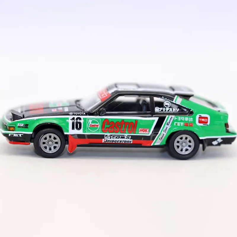 PARA литой под давлением масштаб 1:64 TYT Celica Supra XX сплав, имитация модели автомобиля, статическая коллекция, украшенные праздничные игрушки, сувенирный подарок
PARA литой под давлением масштаб 1:64 TYT Celica Supra XX сплав, имитация модели автомобиля, статическая коллекция, украшенные праздничные игрушки, сувенирный подарок