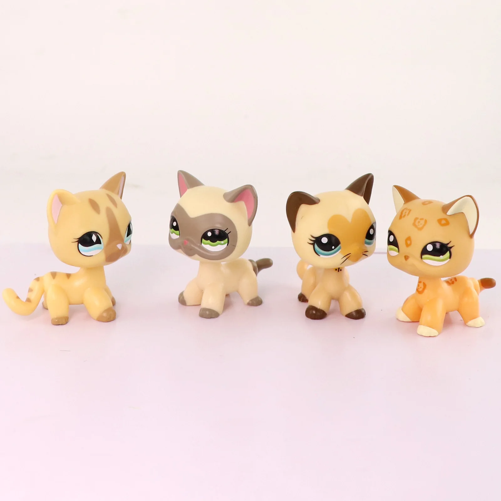4 Pcs Minilpsshop Bobble Head Toys Shorthair Cat # 1116 #886 #3573 # 1120 & Random 7pcs Accessories Kids Gift for lps
4 Pcs Minilpsshop Bobble Head Toys Shorthair Cat # 1116 #886 #3573 # 1120 & Random 7pcs Accessories Kids Gift for lps