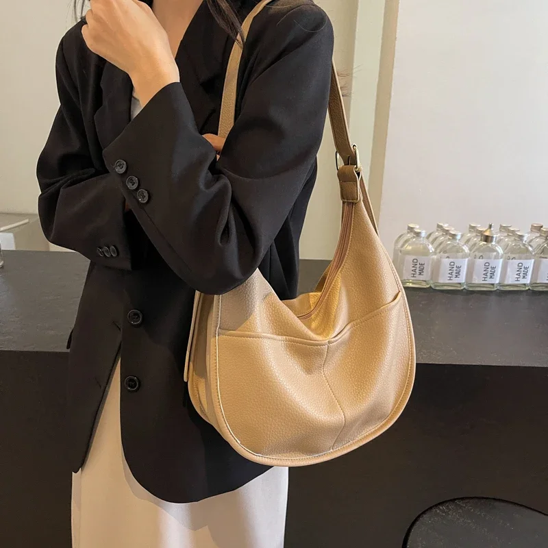 Winter Fashion Crossbody Bag Female Handbags and Purses Retro Design Pu Leather Shoulder Bags for Women
Winter Fashion Crossbody Bag Female Handbags and Purses Retro Design Pu Leather Shoulder Bags for Women