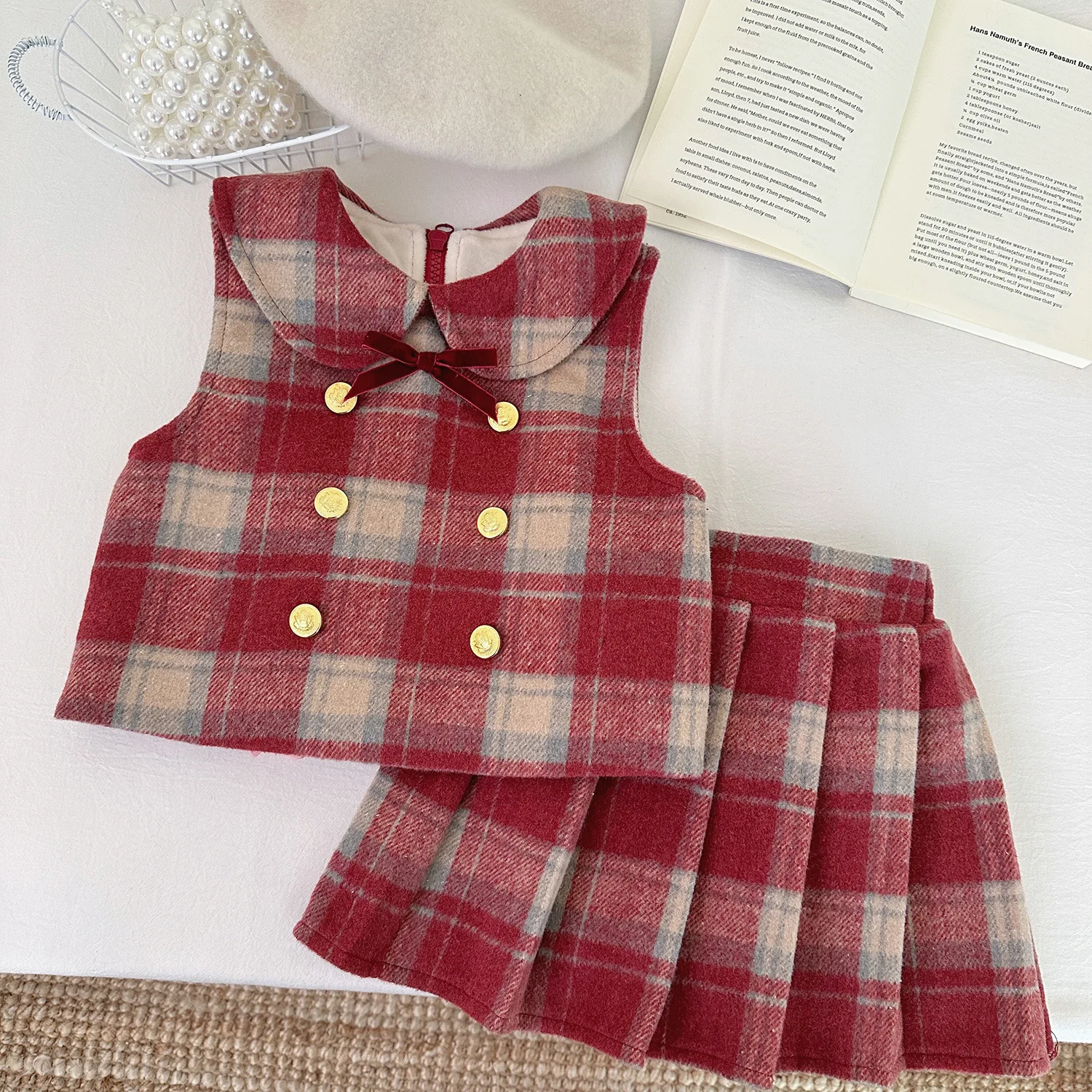 2025 New Girls' Winter Set, Children's Plush Thickened Vest Girls' College Style Pleated Skirt Set, Trendy
2025 New Girls' Winter Set, Children's Plush Thickened Vest Girls' College Style Pleated Skirt Set, Trendy