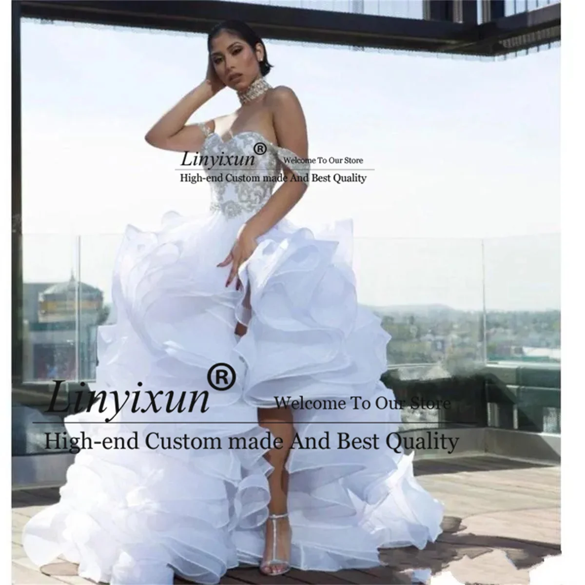 Customized High Low A Line Wedding Dress Off Shoulder Beads Organza Tiered Ruffles Bridal Gowns Chapel Train Vestidos de Novia
Customized High Low A Line Wedding Dress Off Shoulder Beads Organza Tiered Ruffles Bridal Gowns Chapel Train Vestidos de Novia