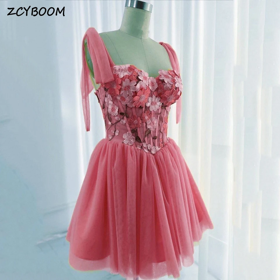 Charming Pink Spaghetti Strap Flowers Sleeveless Evening Dress 2024 A-Line Knee Length Zipper Custom Made Party Prom Dress
Charming Pink Spaghetti Strap Flowers Sleeveless Evening Dress 2024 A-Line Knee Length Zipper Custom Made Party Prom Dress