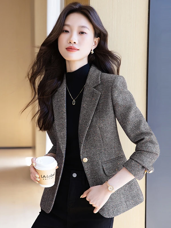 Gray Suit Jacket Women's Commute Style Autumn Winter High Quality Personality Professional Workwear Three Button Cuff
Gray Suit Jacket Women's Commute Style Autumn Winter High Quality Personality Professional Workwear Three Button Cuff