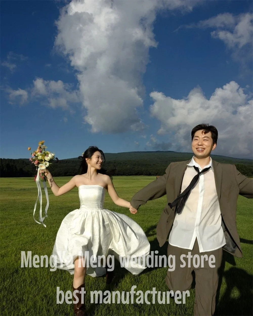 ZHUISHU Simple Korea Wedding Dresses Strapless A-line Elegant Bridal Gown Sleeveless Sweep Tarin Photo Shoot Dresses Custom Made 
ZHUISHU Simple Korea Wedding Dresses Strapless A-line Elegant Bridal Gown Sleeveless Sweep Tarin Photo Shoot Dresses Custom Made