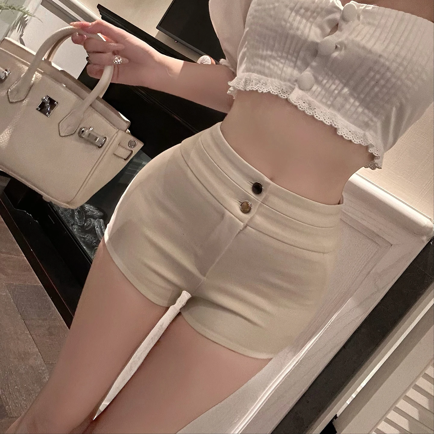 Luna High Waist ort orts l Hip Enlargement Sexy Hot Pants with Hip Pad Women's Casual Pants High Waist Button Fly
Luna High Waist ort orts l Hip Enlargement Sexy Hot Pants with Hip Pad Women's Casual Pants High Waist Button Fly