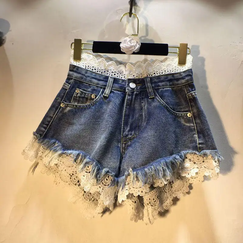 Spring/Summer New Splicing Lace Edge Wide Leg Denim Shorts Women
Spring/Summer New Splicing Lace Edge Wide Leg Denim Shorts Women
