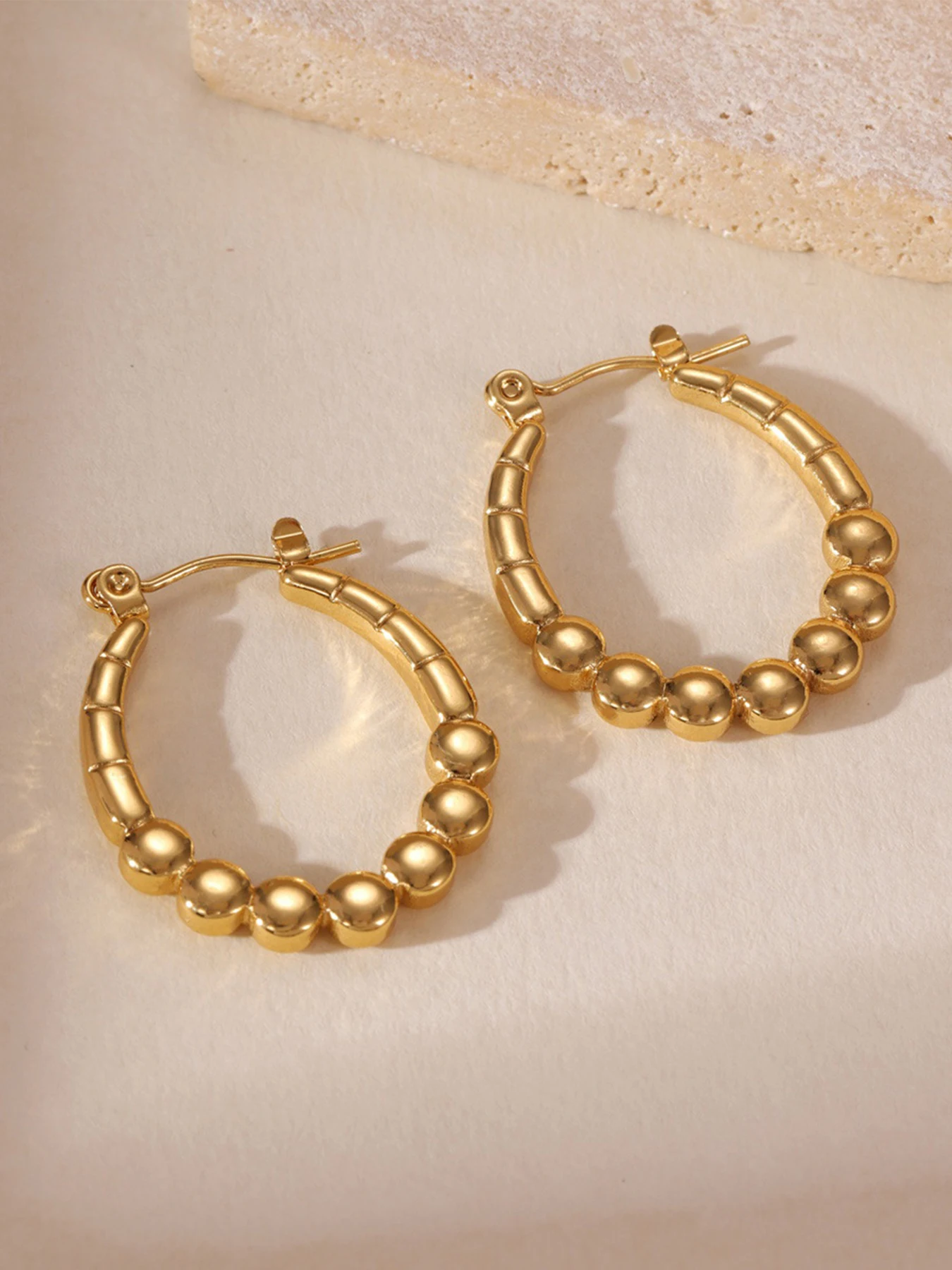 Women's Stainless Steel Stud Earrings, Asymmetric Design, Plain Pattern, All-Season Jewelry, Stylish & Versatile Accessory
Women's Stainless Steel Stud Earrings, Asymmetric Design, Plain Pattern, All-Season Jewelry, Stylish & Versatile Accessory