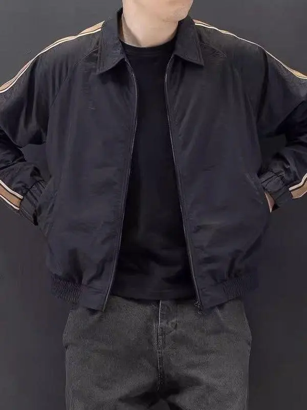 Мужская приталенная повседневная куртка-блейзер из тонкой ткани для весны и осени, дышащая, средней длины, для делового стиля
Мужская приталенная повседневная куртка-блейзер из тонкой ткани для весны и осени, дышащая, средней длины, для делового стиля