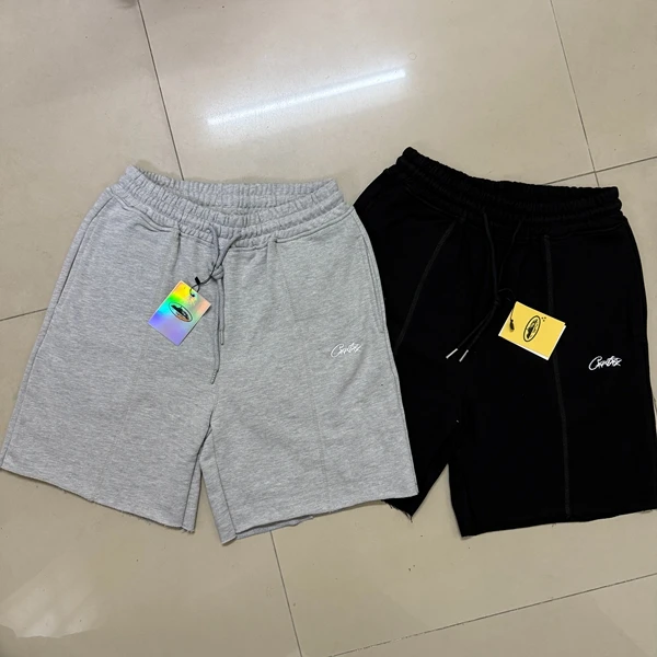 Loose Fit Street Sle Embroidered Logo American High Street ort Pants Summer Five-Quarter Pants for Men And Women
Loose Fit Street Sle Embroidered Logo American High Street ort Pants Summer Five-Quarter Pants for Men And Women