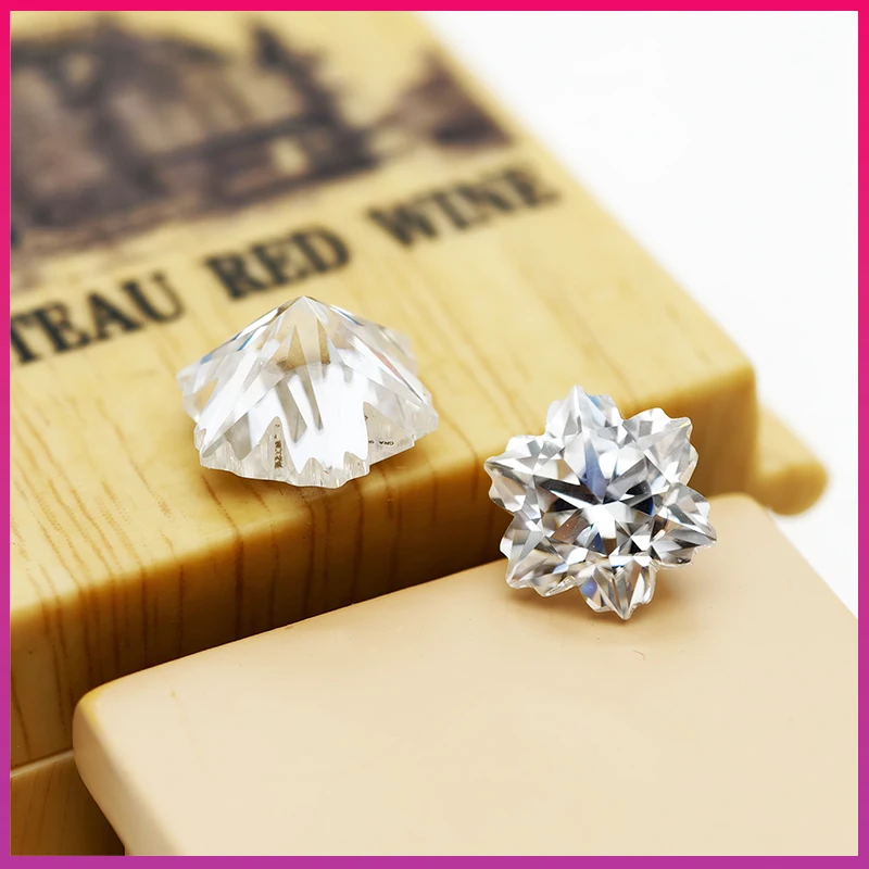 White D Color Moissanite Stone Snowflake Cut 2.5-7.0ct VVS1 Pass Diamond Tester with GRA Certificate
White D Color Moissanite Stone Snowflake Cut 2.5-7.0ct VVS1 Pass Diamond Tester with GRA Certificate