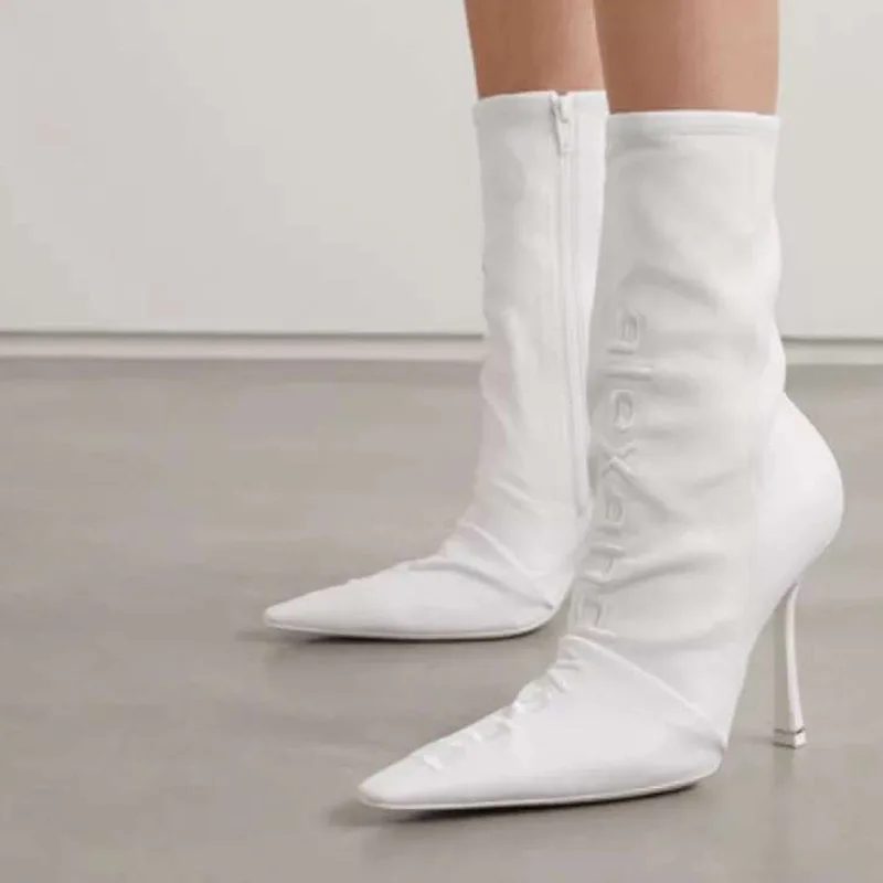 Women's Pointed Toe Solid Color Stretch Ankle Boots Side Zipper Letter Embroidery Design Middle Boots Stretch Socks Boots Large
Women's Pointed Toe Solid Color Stretch Ankle Boots Side Zipper Letter Embroidery Design Middle Boots Stretch Socks Boots Large