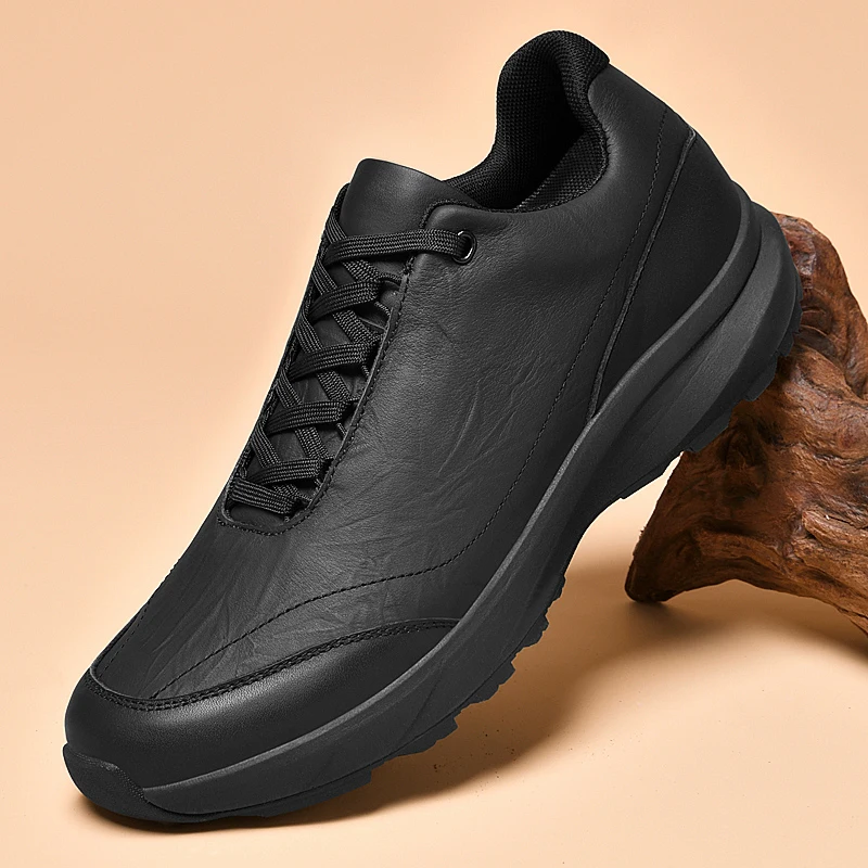 Высококачественные мужские удобные кожаные повседневные туфли на шнуровке, черные, весенние, для активного отдыха, дышащие и нескользящие спортивные туфли.
Высококачественные мужские удобные кожаные повседневные туфли на шнуровке, черные, весенние, для активного отдыха, дышащие и нескользящие спортивные туфли.