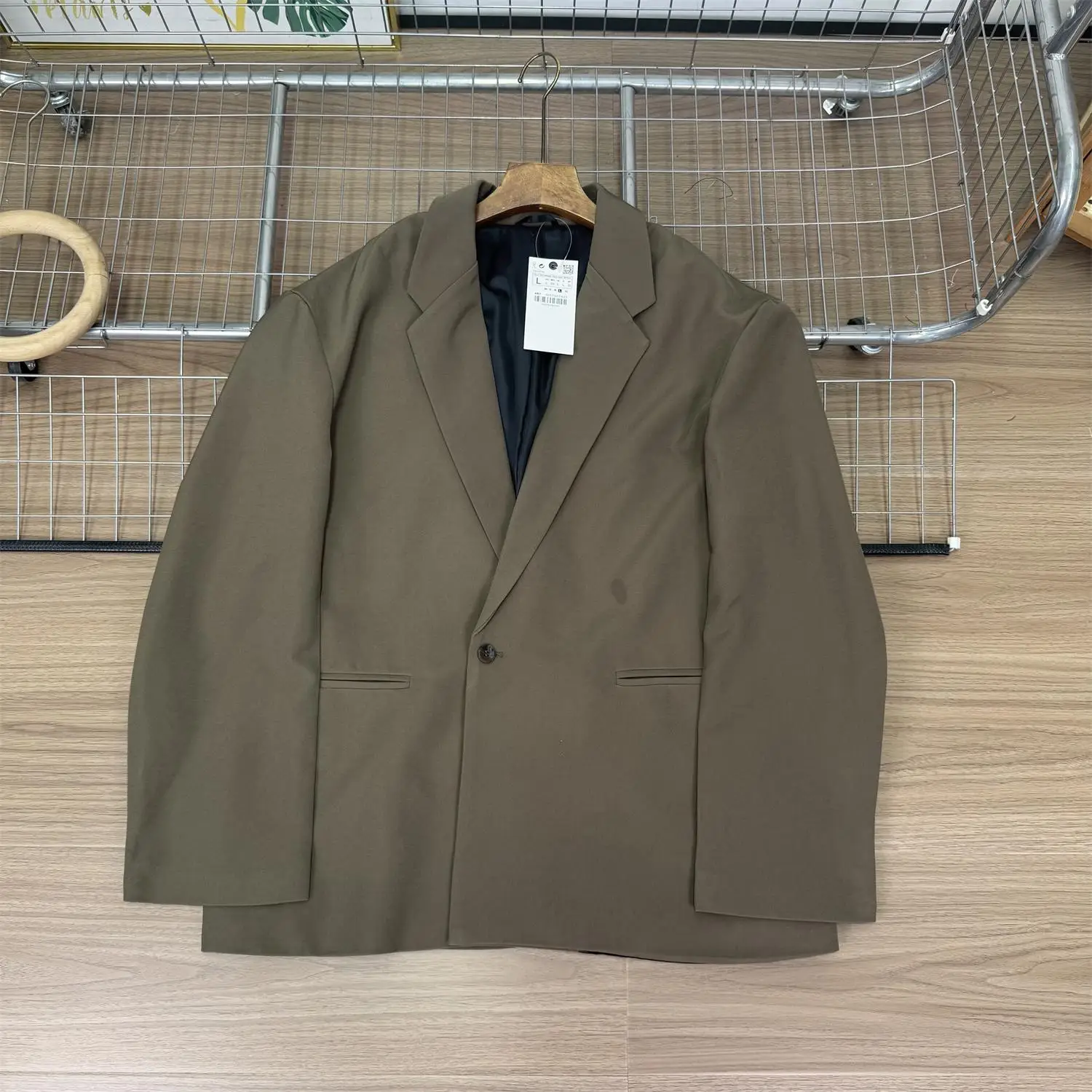 WMXZ Spring 2026 Men's Casual Long Sleeve Suit Jacket Notch Collar One Button Back Split Versatile Comfortable Breathable
WMXZ Spring 2026 Men's Casual Long Sleeve Suit Jacket Notch Collar One Button Back Split Versatile Comfortable Breathable