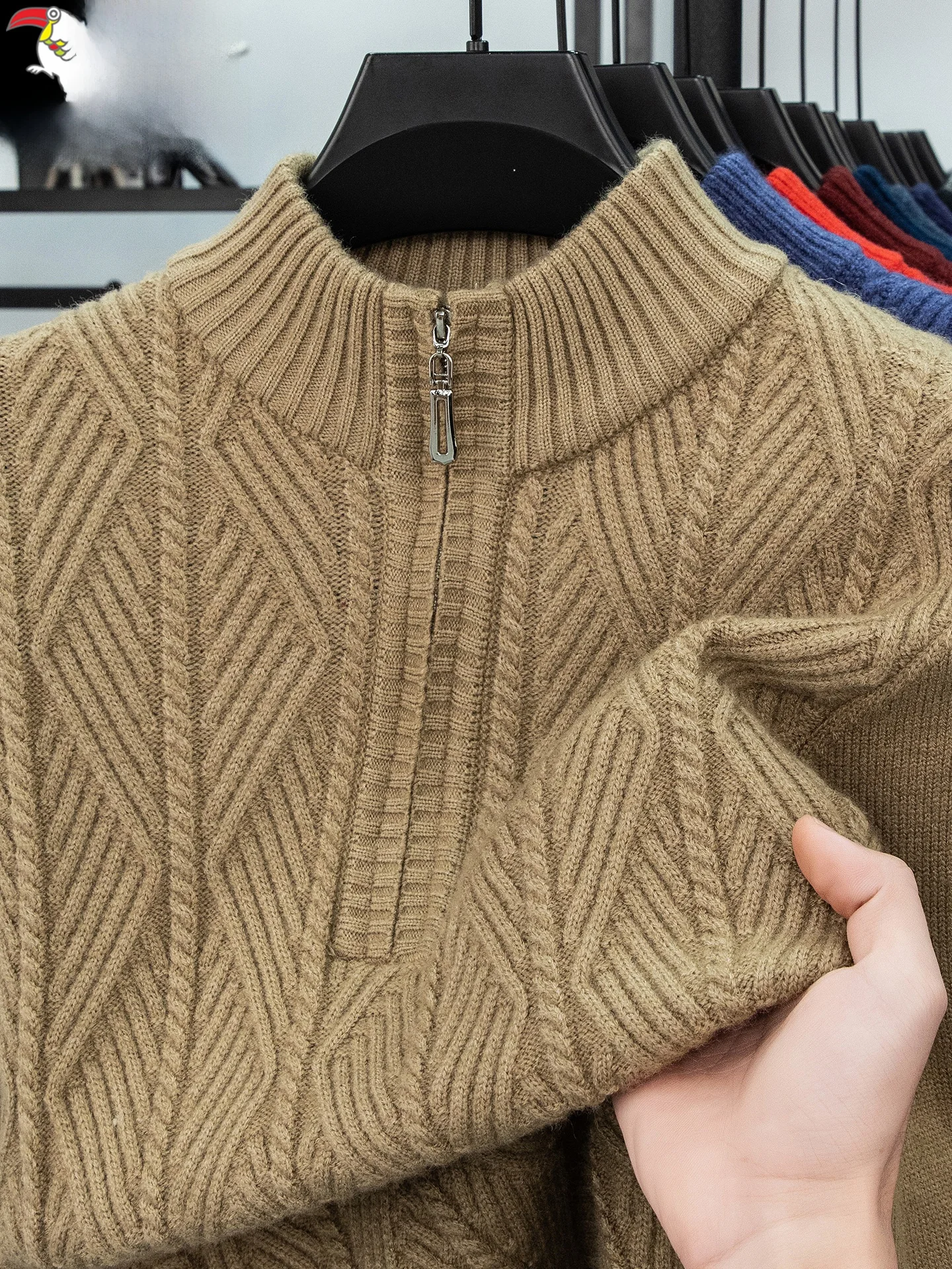 Мужской шерстяной свитер Zhumode Pure Color на молнии с высоким воротником, зимний, модный, теплый базовый слой, повседневный, свободный крой, городской стиль
Мужской шерстяной свитер Zhumode Pure Color на молнии с высоким воротником, зимний, модный, теплый базовый слой, повседневный, свободный крой, городской стиль